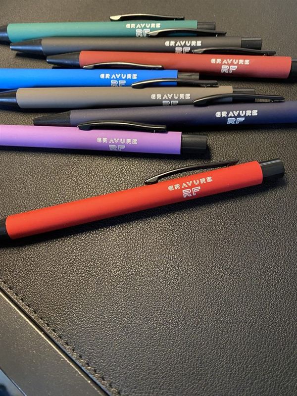 Collection de stylos métal gravés Gravure RF en plusieurs couleurs