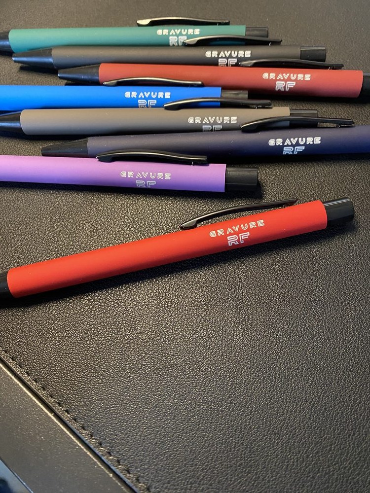 Collection de stylos métal gravés Gravure RF en plusieurs couleurs